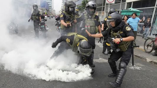Perú: el Congreso rechazó otra propuesta para adelantar las elecciones mientras sigue la violencia social