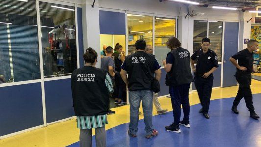 Allanaron la cancha de Boca por los incidentes ocurridos en la zona de la pileta del club