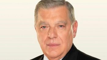 Santo Biasatti vuelve a conducir un noticiero en un canal de aire
