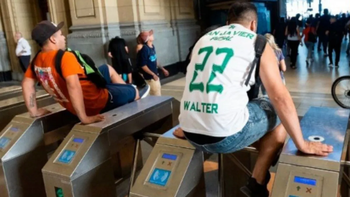 Convocan a un molinetazo para protestar contra el aumento de subtes y trenes