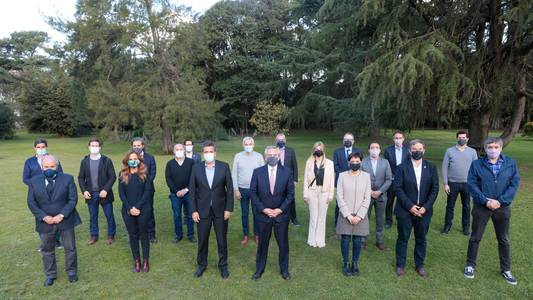 Deskirchnerizar la campaña sin romper: La estrategia de Alberto Fernández para revertir la derrota en las PASO