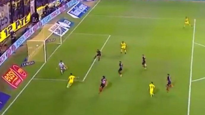 Boca-Newell´s: los videos del jugadón de Cristian Pavón para asistir a Wanchope Ábila y del golazo que hizo él