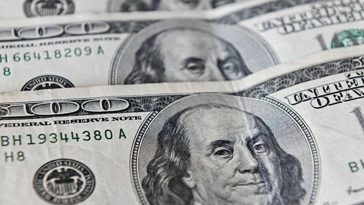 El Gobierno flexibilizó controles a la operación de dólar MEP y contado con liqui (Foto: archivo).