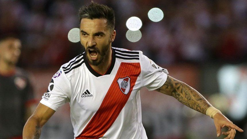 Scocco se volvió a desgarrar el gemelo derecho y estará dos semanas afuera de las canchas