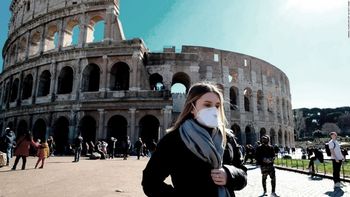 Alerta en Italia: detectaron casos de la variante AY.4.2, aún más contagiosa que la Delta