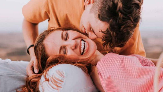 ¿Tu sueño fue con la pareja de un amigo?: culpa, deseo y lo que no se dice