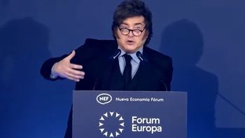 Milei volvió a apuntar contra Pedro Sánchez en España: lo llamó dictador y pidió sacarlo a patadas