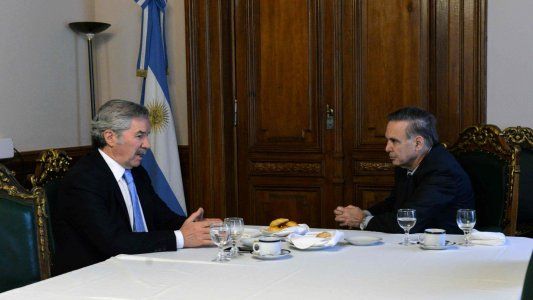 Cumbre de dos presidenciables: Felipe  Solá y Pichetto se mostraron juntos y pidieron la “reconstrucción” del peronismo