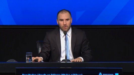 Guzmán sobre las restricciones al dólar: No nos pone contentos pero nos permite proteger la situación cambiaria