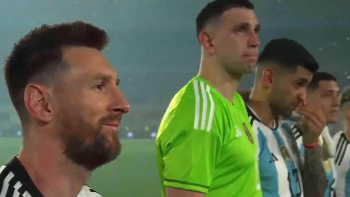 La profunda emoción de Leo Messi al cantar el himno en el partido de la Selección Argentina frente a Panamá.