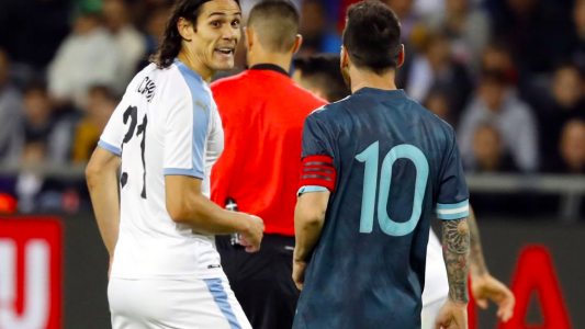 Cruce picante: Cavani lo invitó a pelear a Messi y la Pulga no se quedó atrás con la respuesta