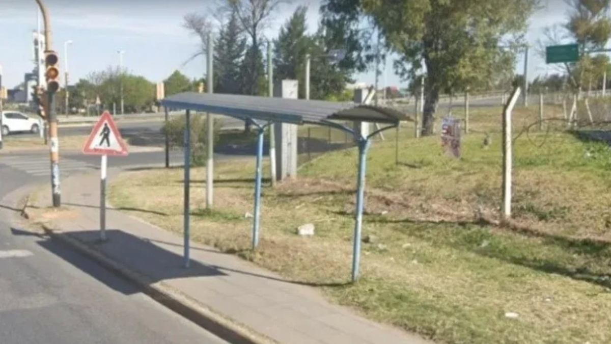 Un chico de 21 años mató a un ladrón que quiso asaltarlo en una parada de colectivos en Ciudadela.&nbsp;