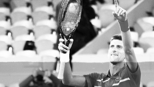 Roland Garros: Djokovic le ganó un partidazo a Tsitsipás en cinco sets y definirá el título ante Nadal