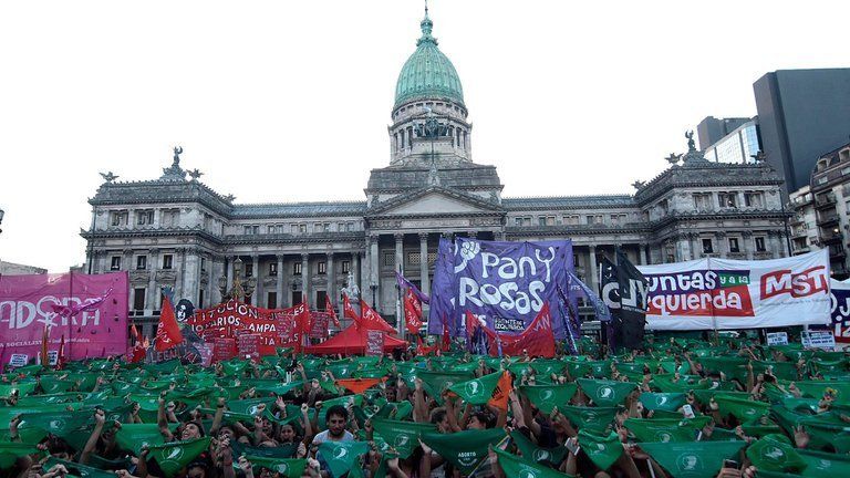 El Gobierno envió al Congreso el proyecto de Interrupción Voluntaria del Embarazo