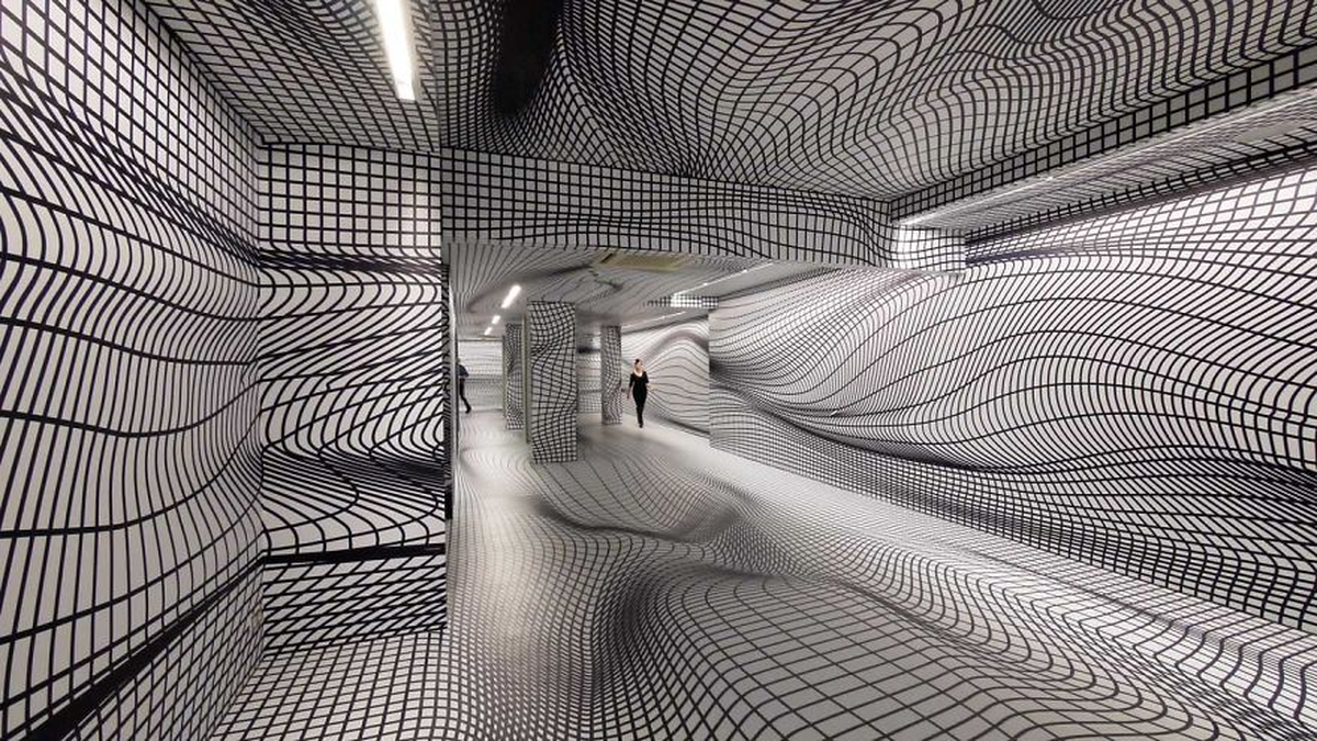 Una pantalla con una foto digital distorsionada