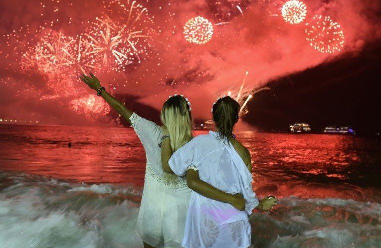 El encanto de pasar el año nuevo en la playa