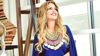 Un infierno: Flor Peña publicó una imagen en topless antes de ducharse