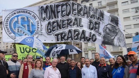La Justicia declaró inconstitucional el DNU de Javier Milei que limitaba el derecho a huelga