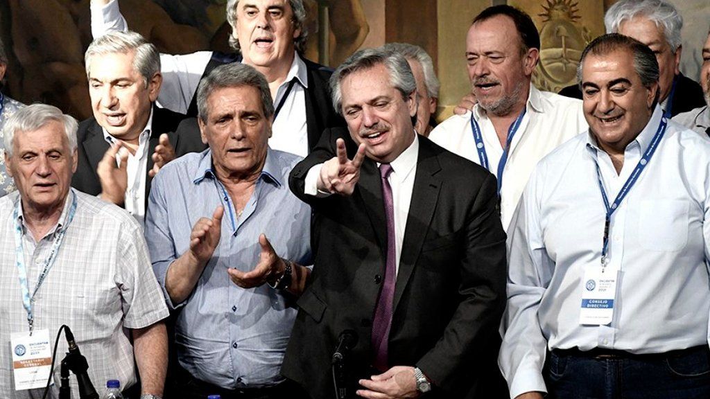 El Gobierno y sindicalistas acordaron el pago de una suma fija para el sector privado