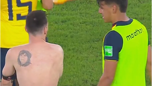 Messi mostró el tatuaje de su espalda y armó un hermoso y divertido debate en redes