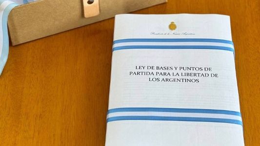El Gobierno mandó al Congreso la Ley Ómnibus