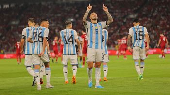 con goles de leandro paredes y el cuti romero, la seleccion argentina vencio a indonesia con goles de leandro paredes y el cuti romero, la seleccion argentina vencio a indonesia