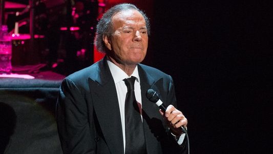 Julio Iglesias acalla los rumores sobre su estado de salud