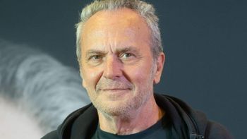 José Coronado, estrella de Netflix, muestra su faceta más íntima en redes: pareja, hijos, rutina y vacaciones