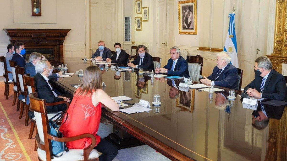 El Gobierno definió cómo será el plan de vacunación tras el arribo de la Sputnik V