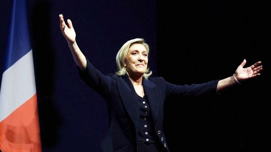 Elecciones en Francia: quién es Marine Le Pen, la candita de ultraderecha que ganó la primera vuelta