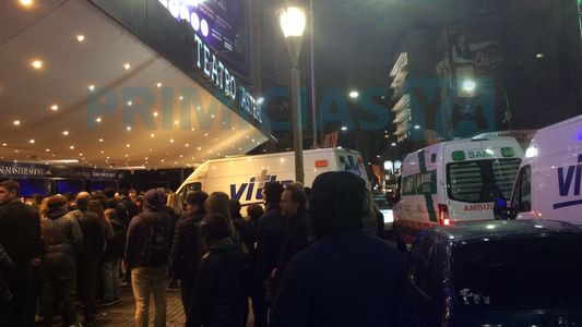 Triste momento: Un espectador murió en el teatro donde se presenta Martín Bossi