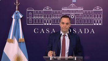 el gobierno congelara los planes sociales gestionados con intermediarios: queremos terminar con el negocio de la pobreza