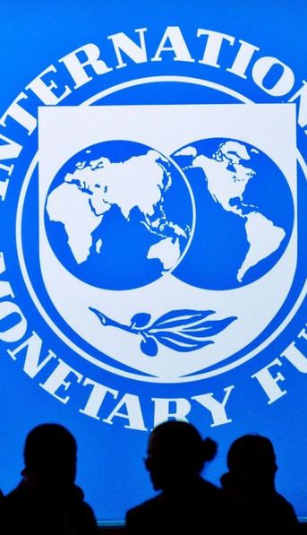 Postergan el pago al FMI y el equipo económico no viaja a Washington hasta que el acuerdo esté cerrado