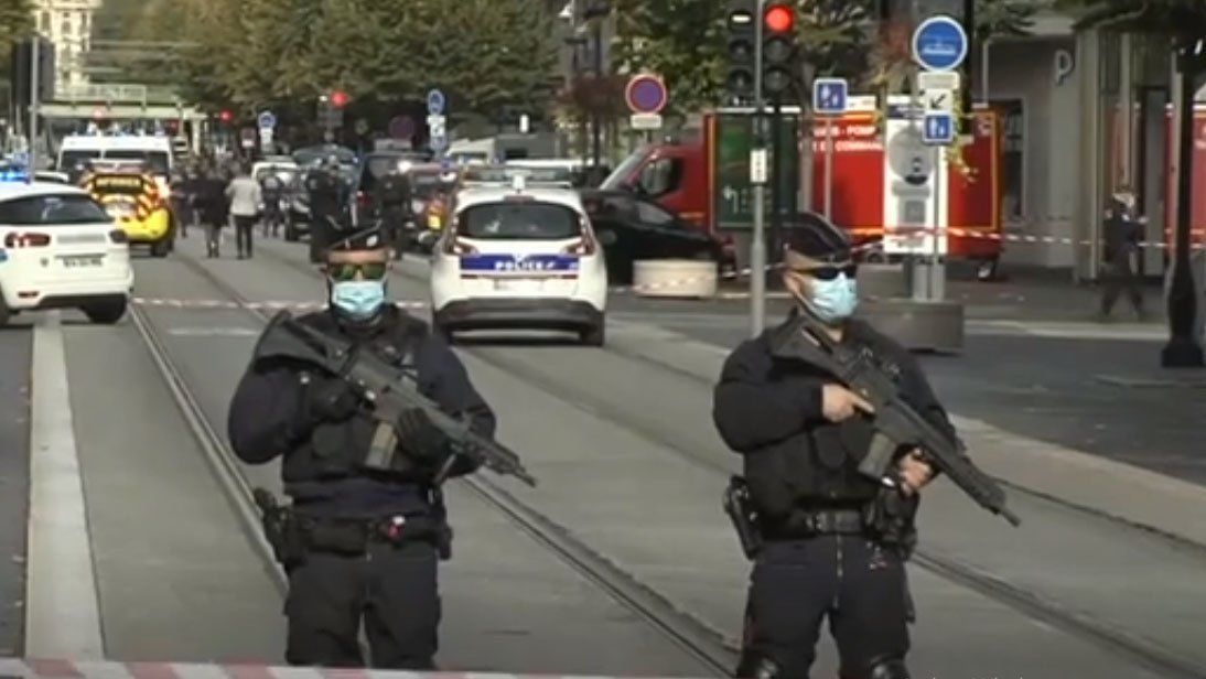 Tres muertos y varios heridos en otro ataque terrorista a cuchillazos en Francia