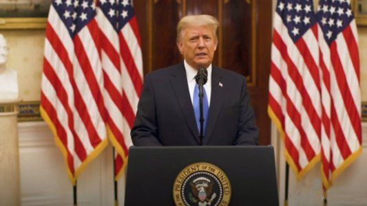 Las últimas horas de Trump en la Casa Blanca: discurso de despedida, indultos y una tradición rota