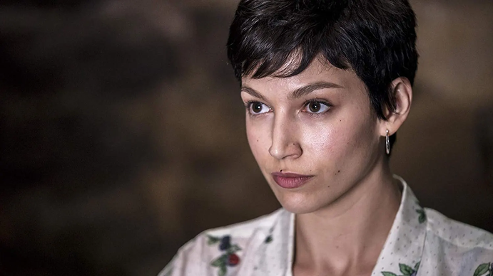 Netflix te dejará sin aliento con una película que protagoniza la novia del Chino Darín, Úrsula Corberó