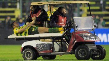 Jonás Gutiérrez sufrió una grave lesión en su rodilla izquierda y estará cuatro meses sin jugar