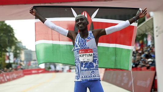 Mortal accidente de Kelvin Kiptum: el triste final del maratonista que rompió todos los récords