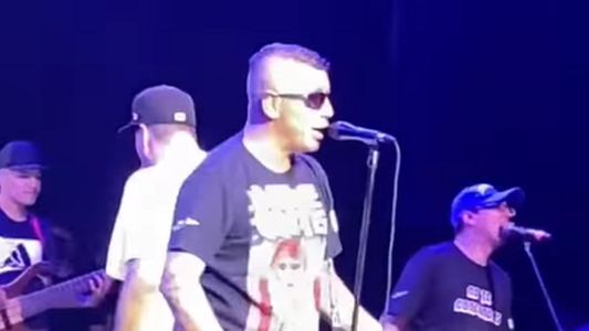 Damas Gratis llenó por duplicado el teatro Gran Rex en el cumpleaños de Pablo Lescano