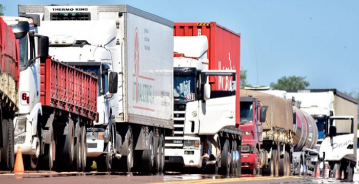 Santa Fe exigirá hisopados a transportistas no residentes que lleguen de zonas de circulación viral