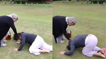 La mujer quedó tendida en el suelo con múltiples contusiones. Foto: captura de video. La mujer quedó tendida en el suelo con múltiples contusiones. Foto: captura de video.