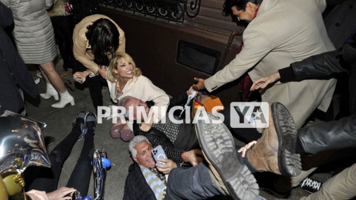 Tras un efecto domin&oacute;, todos terminaron en el piso -inclu&iacute;do Marley- mientras probaban el c&oacute;modo sill&oacute;n que Xipolitakis le regal&oacute; al conductor de Telefe.&nbsp;