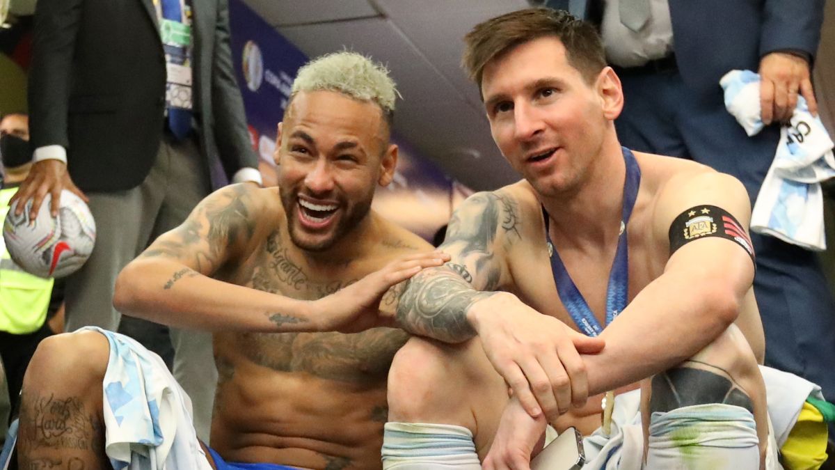 Neymar y Messi juntos tras la final de la Copa América y ahora en el PSG.&nbsp;