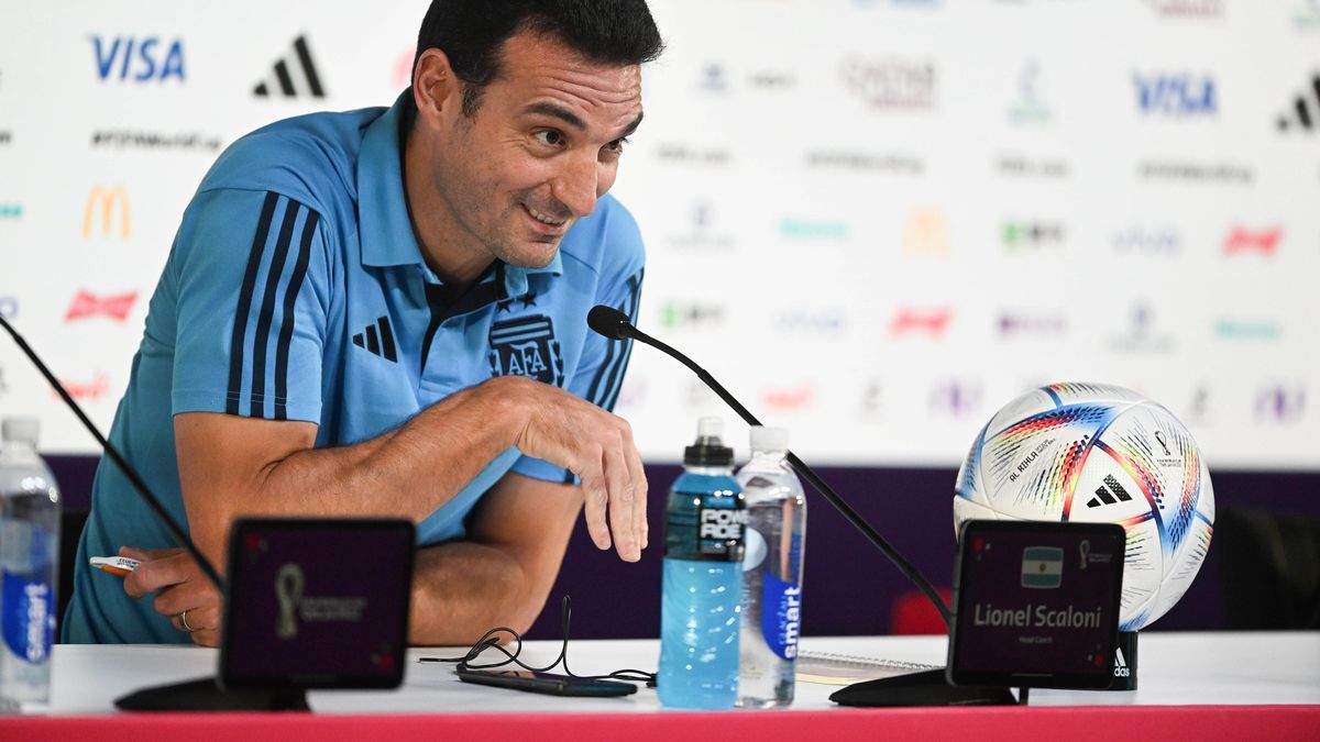 Mundial Qatar 2022 | Lionel Scaloni no quiso confirmar el equipo y adelantó que Ángel di María jugará si está bien (Foto: Telam).