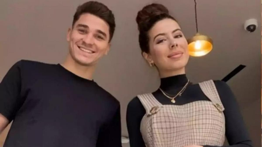 Copa América en llamas: la profe de inglés, muy cerca de Julián Álvarez