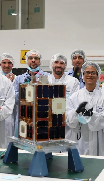 El satélite argentino ATENEA completó con éxito su misión en el espacio y marcó un récord histórico