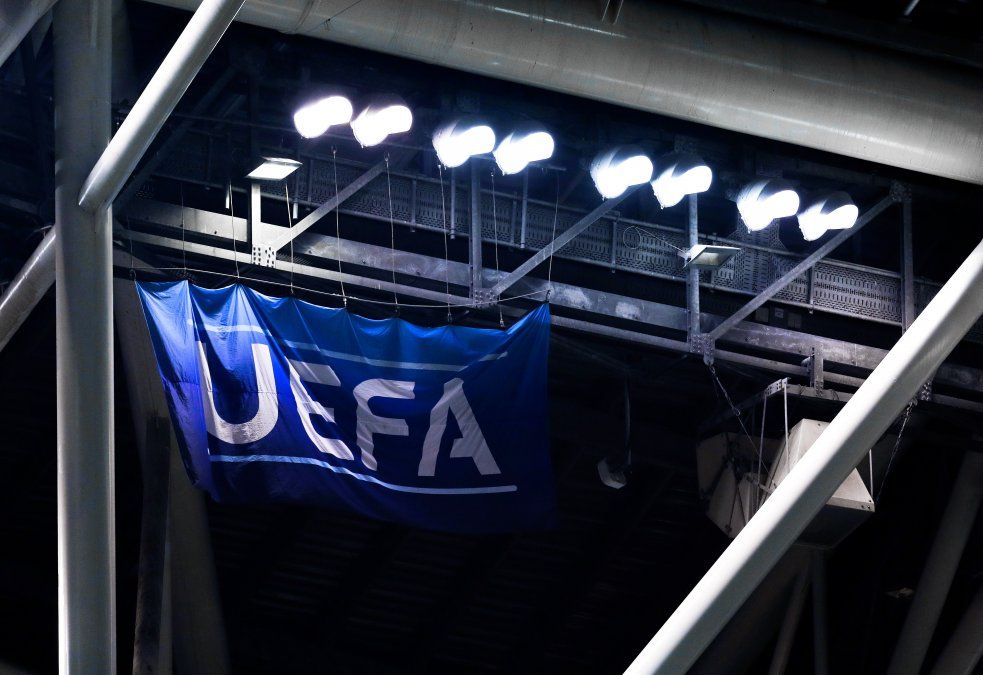 La UEFA aplazó la Eurocopa 2020 para el año próximo por el coronavirus