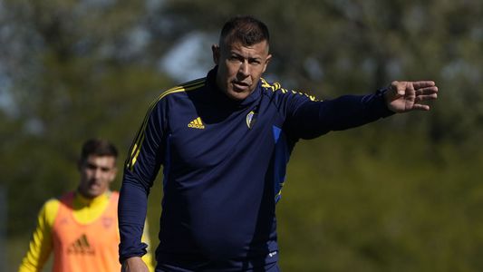 En la previa del Superclásico, se viralizó una foto de Jorge Almirón rezando en la Basílica de Luján