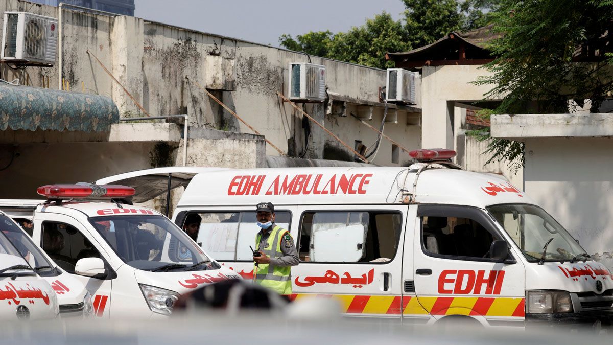 Un incendio en un hospital tom&oacute; la maternitad y provoc&oacute; la muerte de 14 ni&ntilde;os. (Foto: Reuters)