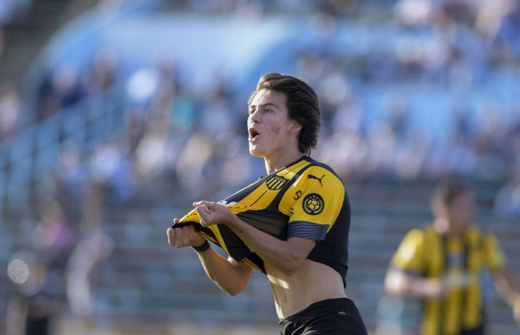 Quiere al sucesor de Nández: Boca sigue de cerca al juvenil Facundo Pellistri, la última gran aparición de Peñarol